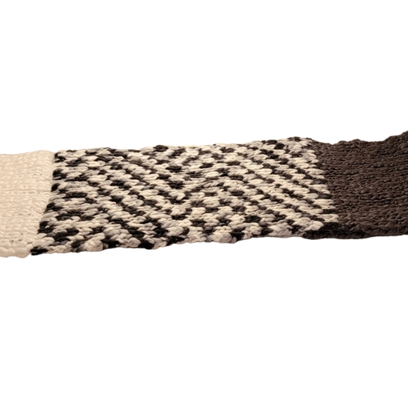 Cute! Gray Infinity Scarf ▪︎LC Lauren Conrad ▪︎Grays and Cream ▪︎ EUC - Picture 5 of 13